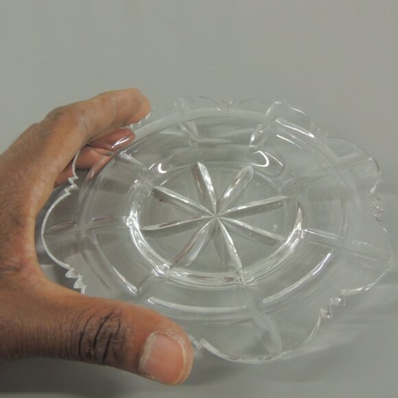 English Cut Crystal Round Dessert Plates with Scallop Edges (4) - Picture 9 of 9